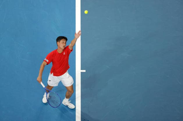 TENNIS UNITED CUP PERTH, Shintaro Mochizuki of Japan in action against Stefanos Tsitsipas of Greece during the United Cup day one match between Greece and Japan at RAC Arena in Perth, Friday, January 2, 2026. ( NO ARCHIVING, EDITORIAL USE ONLY PERTH WESTERN AUSTRALIA AUSTRALIA  Copyright: xRICHARDxWAINWRIGHTx 20260103168699572885