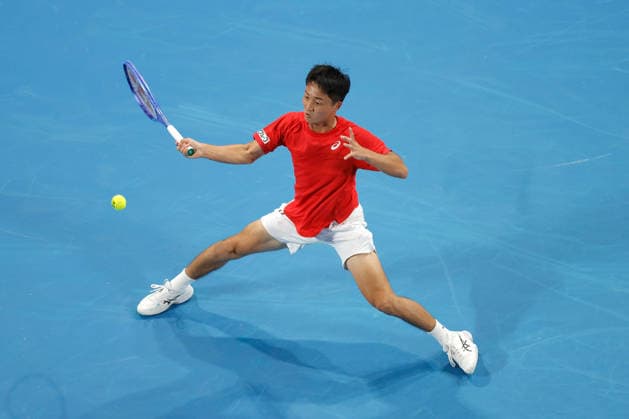 TENNIS UNITED CUP PERTH, Shintaro Mochizuki of Japan in action against Stefanos Tsitsipas of Greece during the United Cup day one match between Greece and Japan at RAC Arena in Perth, Friday, January 2, 2026. ( NO ARCHIVING, EDITORIAL USE ONLY PERTH WESTERN AUSTRALIA AUSTRALIA  Copyright: xRICHARDxWAINWRIGHTx 20260103113824815726