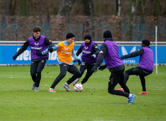 Soccer, Men, Season 2025 2026, 2 Bundesliga, Hertha BSC, Training, f l Janne Berner Hertha BSC , Soufian Gouram Hertha BSC , Kevin Sessa Hertha BSC , Pascal Klemens Hertha BSC , Boris Mamuzah Lum Hertha BSC , 02 01 2026, Copyright: xSebastianxRäppold MatthiasxKochx