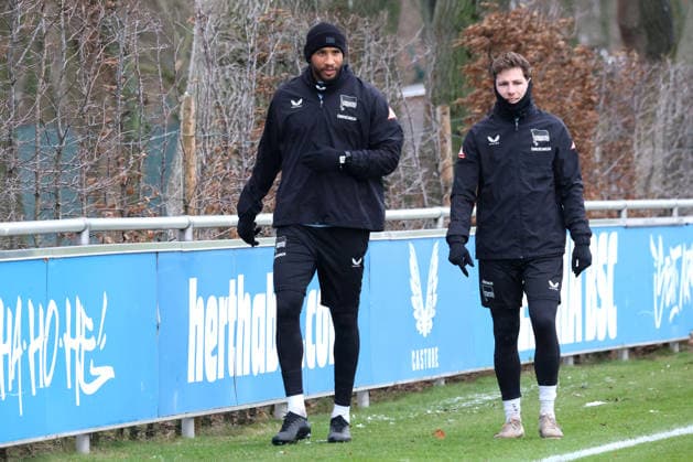 DEU, DFL, 2 FBL Hertha BSC, Training, 02 01 2026, Sportforum, Berlin, DEU, DFL, 2 FBL Hertha BSC, Training, im Bild John Anthony Brooks Hertha BSC Berlin 25 , Leon Jensen Hertha BSC Berlin 5 DFL regulations prohibit any use of Photographs as image sequences and or quasi video nordphotoxGmbHx xEngler nph00076