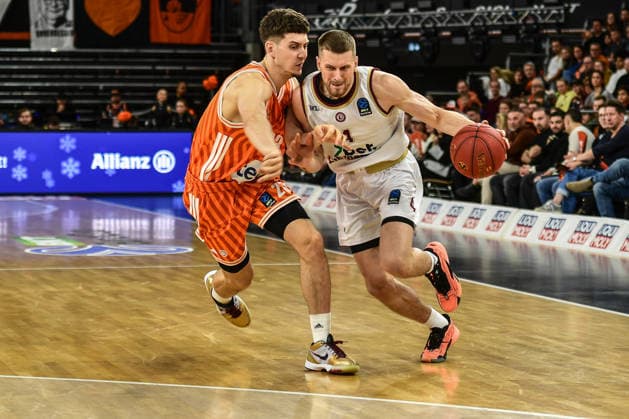 BKT Euro Cup Ratiopharm Ulm vs Lietkabelis Panevezys, Ratiopharm Arena Ulm, 02 01 2026 Justas Furmanavicius BC Lietkabelis Panevezys, 4 vs Diego Garavaglia Ratiopharm Ulm, 23 Ulm 02 01 2026 12 Matchday BKT EuroCup, Ratiopharm Ulm vs Lietkabelis Panevezys, Ratiopharm Arena Ulm Copyright: xBEAUTIFULxSPORTS Märklx