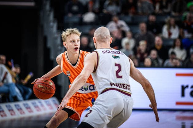 Teo Milicic ratiopharm ulm and Dovis Bickauskis Lietkabelis Panevezys in a duel during the EuroCup match between ratiopharm ulm vs Lietkabelis Panevezys at ratiopharm Arena on January 02, 2026 in Neu Ulm, Germany, Germany Photo by Harry Langer DeFodi Images Teo Milicic ratiopharm ulm and Dovis Bickauskis Lietkabelis Panevezys battle for the ball during the EuroCup match between ratiopharm ulm vs Lietkabelis Panevezys at ratiopharm Arena on January 2, 2026 in Neu Ulm, Germany Photo by Harry Langer DeFodi Images Photo by Harry Langer DeFodi Images