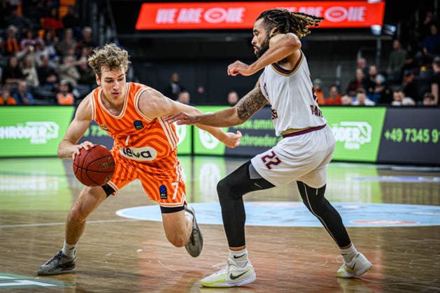 Tobias Jensen ratiopharm ulm v and Michael Flowers Lietkabelis Panevezys battle for the ball during the EuroCup match between ratiopharm ulm vs Lietkabelis Panevezys at ratiopharm Arena on 02 January 2026 in Neu Ulm, Germany, Germany Photo by Harry Langer DeFodi Images Tobias Jensen ratiopharm ulm v and Michael Flowers Lietkabelis Panevezys battle for the ball during the EuroCup match between ratiopharm ulm vs Lietkabelis Panevezys at ratiopharm Arena on January 2, 2026 in Neu Ulm, Germany Photo by Harry Langer DeFodi Images Photo by Harry Langer DeFodi Images