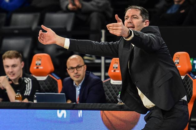 BKT Euro Cup Ratiopharm Ulm against Lietkabelis Panevezys, Ratiopharm Arena Ulm, 02 01 2026 Coach Ty Harrelson Ratiopharm Ulm usually active at coaching Ulm 02 01 2026 12 Matchday BKT EuroCup, Ratiopharm Ulm against Lietkabelis Panevezys, Ratiopharm Arena Ulm Copyright: xBEAUTIFULxSPORTS Märklx