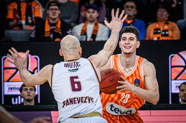 Lazar Mutic Lietkabelis Panevezys and Diego Garavaglia ratiopharm ulm in a duel during the EuroCup match between ratiopharm ulm vs Lietkabelis Panevezys at the ratiopharm Arena on January 02, 2026 in Neu Ulm, Germany, Germany Photo by Harry Langer DeFodi Images Lazar Mutic Lietkabelis Panevezys and Diego Garavaglia ratiopharm ulm battle for the ball during the EuroCup match between ratiopharm ulm vs Lietkabelis Panevezys at ratiopharm Arena on January 2, 2026 in Neu Ulm, Germany Photo by Harry Langer DeFodi Images Photo by Harry Langer DeFodi Images