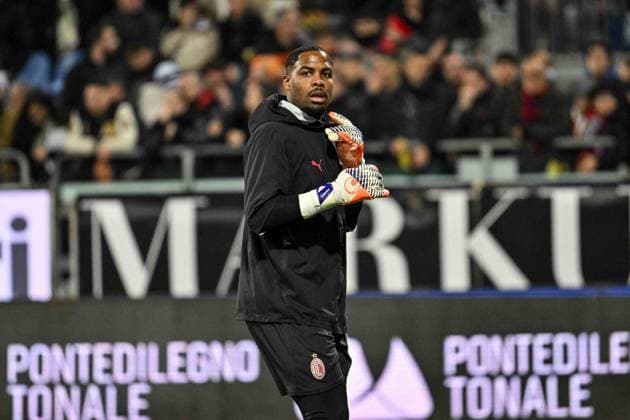 CALCIO - Serie A - Cagliari Calcio vs AC Milan Mike Maignan of AC Milan during Cagliari Calcio vs AC Milan, Italian soccer Serie A match in Cagliari, Italy, January 02 2026 Cagliari Italy  Copyright: xIPAxSport ABACAx