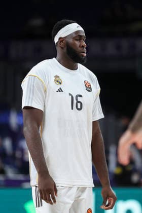 January 2, 2026, Madrid, Madrid, Spain: Usman Garuba of Real Madrid warms up during the Turkish Airlines EuroLeague Regular Season Round 19 match between Real Madrid and Dubai Basketball at Movistar Arena on January 02 2026, in Madrid, Spain. Madrid Spain - ZUMAa181 20260102_zaa_a181_133 Copyright: xIrinaxR.xHipolitox