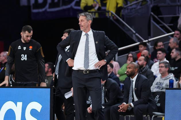 January 2, 2026, Madrid, Madrid, Spain: Jurica Golemac, head coach of Dubai Basketball gestures during the Turkish Airlines EuroLeague Regular Season Round 19 match between Real Madrid and Dubai Basketball at Movistar Arena on January 02 2026, in Madrid, Spain. Madrid Spain - ZUMAa181 20260102_zaa_a181_154 Copyright: xIrinaxR.xHipolitox