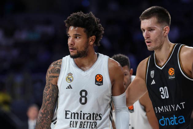 January 2, 2026, Madrid, Madrid, Spain: Chuma Okeke of Real Madrid and Filip Petrusev of Dubai Basketball in action during the Turkish Airlines EuroLeague Regular Season Round 19 match between Real Madrid and Dubai Basketball at Movistar Arena on January 02 2026, in Madrid, Spain. Madrid Spain - ZUMAa181 20260102_zaa_a181_166 Copyright: xIrinaxR.xHipolitox