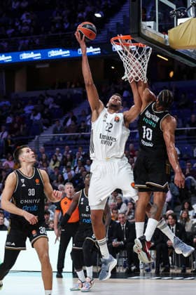 January 2, 2026, Madrid, Madrid, Spain: Walter Tavares of Real Madrid and Justin Anderson of Dubai Basketball in action during the Turkish Airlines EuroLeague Regular Season Round 19 match between Real Madrid and Dubai Basketball at Movistar Arena on January 02 2026, in Madrid, Spain. Madrid Spain - ZUMAa181 20260102_zaa_a181_202 Copyright: xIrinaxR.xHipolitox