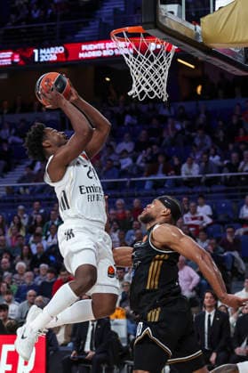 January 2, 2026, Madrid, Madrid, Spain: Andres Feliz of Real Madrid and Justin Anderson of Dubai Basketball in action during the Turkish Airlines EuroLeague Regular Season Round 19 match between Real Madrid and Dubai Basketball at Movistar Arena on January 02 2026, in Madrid, Spain. Madrid Spain - ZUMAa181 20260102_zaa_a181_216 Copyright: xIrinaxR.xHipolitox