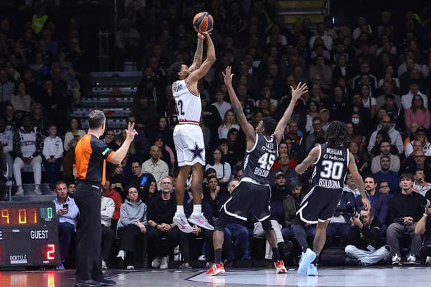 12 Armoni Brooks EA7 Emporio Armani Milano Match BASKETBALL - EUROLEAGUE Virtus Bologna vs EA7 Emporio Armani Milano 02-01-2026 45 Nicola AKELE Virtus Match BASKETBALL - EUROLEAGUE Virtus Bologna vs EA7 Emporio Armani Milano 02-01-2026 30 Matt MORGAN Virtus Match BASKETBALL - EUROLEAGUE Virtus Bologna vs EA7 Emporio Armani Milano 02-01-2026 during Virtus Bologna vs Olimpia Milano, Basketball Euroleague match in Bologna, Italy, January 02 2026  Copyright: xValentinoxOrsini IPAxSportx xipa-agency.netx xx IPA_69633070 IPA_Agency_IPA69633070