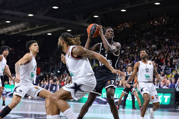07 Saliou NIANG Virtus Match BASKETBALL - EUROLEAGUE Virtus Bologna vs EA7 Emporio Armani Milano 02-01-2026 06m Devin Booker EA7 Emporio Armani Milano Match BASKETBALL - EUROLEAGUE Virtus Bologna vs EA7 Emporio Armani Milano 02-01-2026 03m Quinn Ellis EA7 Emporio Armani Milano Match BASKETBALL - EUROLEAGUE Virtus Bologna vs EA7 Emporio Armani Milano 02-01-2026 12 Armoni Brooks EA7 Emporio Armani Milano Match BASKETBALL - EUROLEAGUE Virtus Bologna vs EA7 Emporio Armani Milano 02-01-2026 during Virtus Bologna vs Olimpia Milano, Basketball Euroleague match in Bologna, Italy, January 02 2026  Copyright: xValentinoxOrsini IPAxSportx xipa-agency.netx xx IPA_69633078 IPA_Agency_IPA69633078