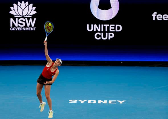 (260103) -- SYNDEY, Jan. 3, 2026 -- Elise Mertens of Belgium serves to Zhu Lin of China during the women s singles match in the Group B round robin match between China and Belgium at the 2026 United Cup tennis tournament in Sydney, Australia, Jan. 3, 2026. ) (SP)AUSTRALIA-SYNDEY-TENNIS-UNITED CUP-CHN VS BEL MaxPing 