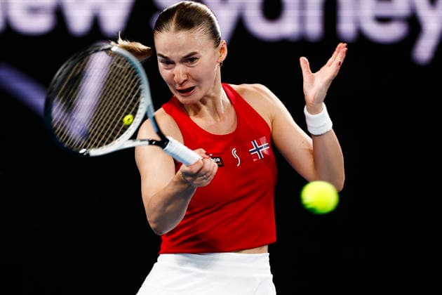 TENNIS UNITED CUP SYDNEY, Malene Helgo of Team Norway plays a forehand in her Group D singles match against Storm Hunter of Team Australia during day two of the 2026 United Cup at Ken Rosewall Arena in Sydney, Saturday, January 3, 2026. ( NO ARCHIVING, EDITORIAL USE ONLY SYDNEY NEW SOUTH WALES AUSTRALIA  Copyright: xMARKxEVANSx 20260103159262221004