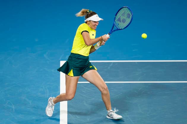 TENNIS UNITED CUP SYDNEY, Storm Hunter of Team Australia plays a backhand in her Group D singles match against Malene Helgo of Team Norway during day two of the 2026 United Cup at Ken Rosewall Arena in Sydney, Saturday, January 3, 2026. ( NO ARCHIVING, EDITORIAL USE ONLY SYDNEY NEW SOUTH WALES AUSTRALIA  Copyright: xMARKxEVANSx 20260103132275429796