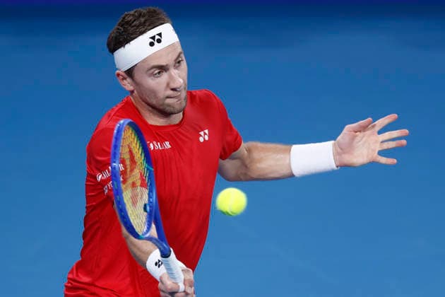 TENNIS UNITED CUP SYDNEY, Casper Ruud of Team Norway plays a forehand in his Group D singles match against Alex de Minaur of Team Australia during day two of the 2026 United Cup at Ken Rosewall Arena in Sydney, Saturday, January 3, 2026. ( NO ARCHIVING, EDITORIAL USE ONLY SYDNEY NEW SOUTH WALES AUSTRALIA  Copyright: xMARKxEVANSx 20260103180576613930