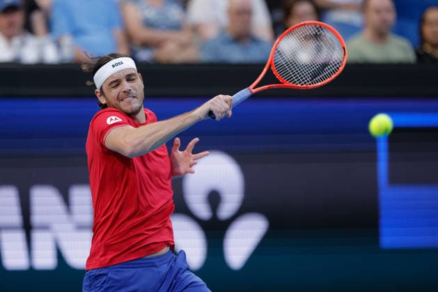 TENNIS UNITED CUP PERTH, Taylor Fritz of the USA in action against Sebastian Baez of Argentina during the United Cup day two match between the USA and Argentina at RAC Arena in Perth, Saturday, January 3, 2026. ( NO ARCHIVING, EDITORIAL USE ONLY PERTH WESTERN AUSTRALIA AUSTRALIA  Copyright: xRICHARDxWAINWRIGHTx 20260103115097550922