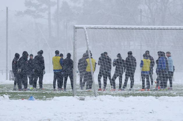 DEU, DFL, 2 FBL Hertha BSC, Training, Snow, 03 01 2026, Sportforum, Berlin, DEU, DFL, 2 FBL Hertha BSC, Training, Snow, im Bild Hertha Spielerkreis DFL regulations prohibit any use of Photographs as image sequences and or quasi video nordphotoxGmbHx xEngler nph00076