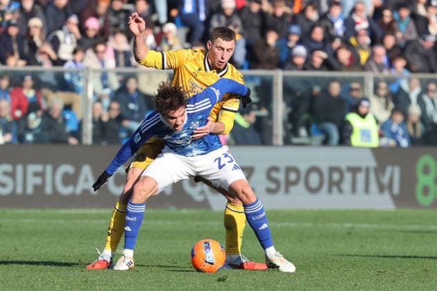 ComoÕs ComoÕs Maximo Perrone during the Serie A soccer match between Como and Udinese at the Giuseppe Sinigaglia stadium in Como, north Italy - January 3, 2026 - Soccer.  Copyright: xAntonioxSaiai LaPressex
