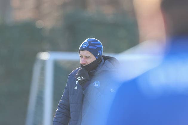 Sirus Motekallemi Karlsruher SC, Co Trainer sets up the exercises, Karlsruher SC Fussball, 2 Bundesliga, Trainingsauftakt Rueckrunde, 2025 2026, 03 01 2026, DFL REGULATIONS PROHIBIT ANY USE OF PHOTOGRAPHS AS IMAGE SEQUENCES AND OR QUASI VIDEO, Karlsruher SC Fussball, 2 Bundesliga, Trainingsauftakt Rueckrunde, 2025 2026, 03 01 2026 Karlsruhe Copyright: xEibner-Pressefoto JanxPrihodax EP_JPA