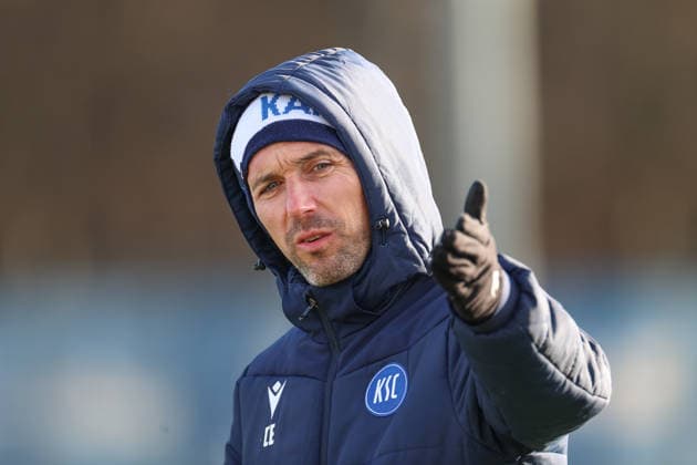 Christian Eichner Karlsruher SC, Head Coach with instructions to the players, Karlsruher SC Football, 2 Bundesliga, Training kick-off second half of the season, 2025 2026, 03 01 2026, DFL REGULATIONS PROHIBIT ANY USE OF PHOTOGRAPHS AS IMAGE SEQUENCES AND OR QUASI VIDEO, Karlsruher SC Football, 2 Bundesliga, Training kick-off second half of the season, 2025 2026, 03 01 2026 Karlsruhe Copyright: xEibner-Pressefoto JanxPrihodax EP_JPA