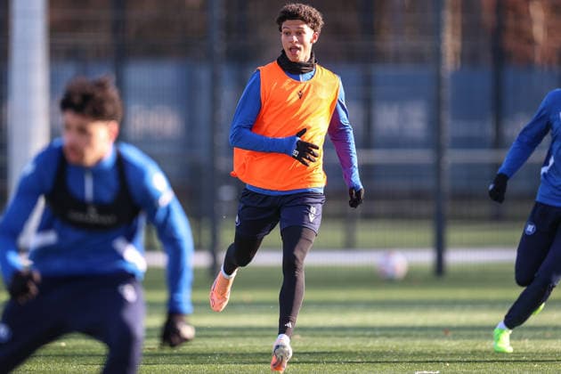 With visible joy back on the pitch Louey Ben Farhat Karlsruher SC, 19 , Karlsruher SC Fussball, 2 Bundesliga, Trainingsauftakt Rueckrunde, 2025 2026, 03 01 2026, DFL REGULATIONS PROHIBIT ANY USE OF PHOTOGRAPHS AS IMAGE SEQUENCES AND OR QUASI VIDEO, Karlsruher SC Fussball, 2 Bundesliga, Trainingsauftakt Rueckrunde, 2025 2026, 03 01 2026 Karlsruhe Copyright: xEibner-Pressefoto JanxPrihodax EP_JPA