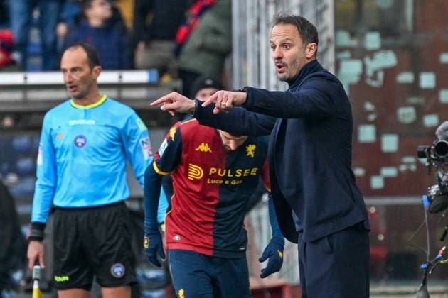 Pisa™s head coach Alberto Gilardino during the Serie A soccer match between Genoa and Pisa at the Luigi Ferraris Stadium in Genoa, Italy - Saturday, January 03, 2025. - Soccer .  Copyright: xTanoxPecoraro LaPressex