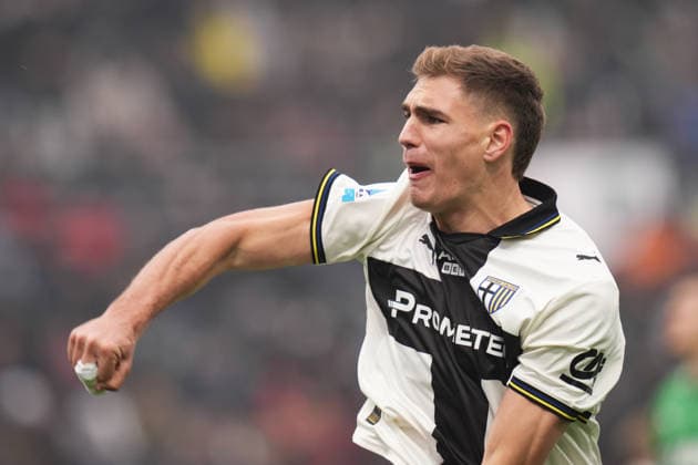 Parma s Mateo Pellegrino Casalanguida celebrates after scoring the 1-1 goal for his team during the Serie A soccer match between Sassuolo and Parma at the Mapei Stadium Cittˆ del Tricolore in Reggio Emilia, north Italy - Saturday, January 3, 2026 - - Soccer -  Copyright: xMassimoxPaolone LaPressex
