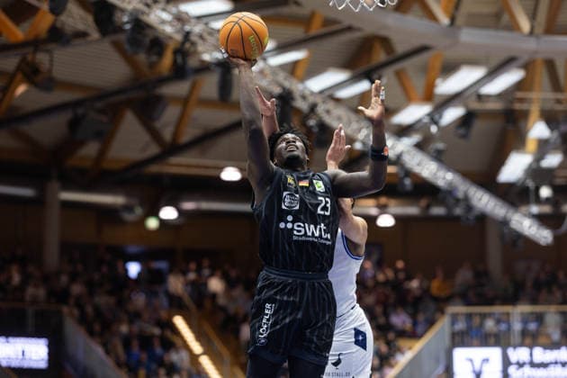 HAKRO Merlins Crailsheim Tigers Tuebingen, Men, 2 Bundesliga, Barmer 2 Basketball Bundesliga, pro A, 16 Matchday, Season 2025 2026, 03 01 2026 Melkisedek Moreaux Tigers Tuebingen, 23 at the end of the basket