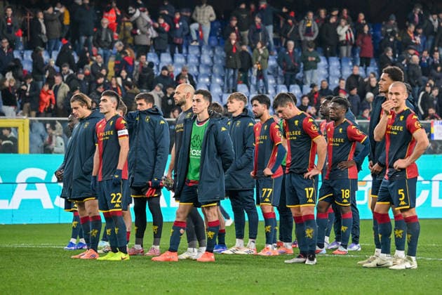 Genoa™s players at the end of the match during the Serie A soccer match between Genoa and Pisa at the Luigi Ferraris Stadium in Genoa, Italy - Saturday, January 03, 2025. - Soccer .  Copyright: xTanoxPecoraro LaPressex