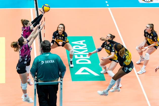 Volleyball, Women, VBL, VFB 91 Suhl - Schwarz-Weiß Erfurt