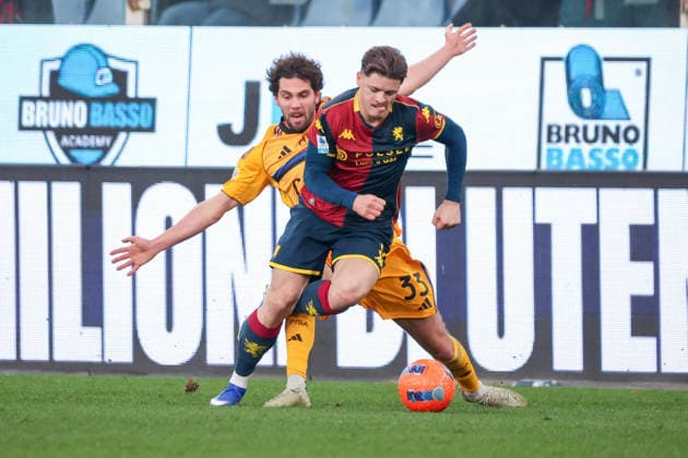 Serie A, Day 18, Stadio Ferraris, Genova, Genoa - Pisa, in the photo: Calabresi and Vitinha  Copyright: xGabrielexSiri IPAxSportx xipa-agency.netx xx IPA_69646141 IPA_Agency_IPA69646141