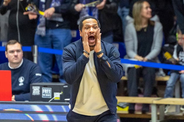 David McCray HAKRO Merlins Crailsheim, Head Coach calls out to his team GER, HAKRO Merlins Crailsheim vs Tigers Tuebingen, Basketball, BARMER 2 Bundesliga Bundesliga, Pro A, Season 2025 2026, 16 Matchday, 03 01 2026 GER, HAKRO Merlins Crailsheim vs Tigers Tuebingen, Basketball, BARMER 2 Bundesliga Bundesliga, Pro A, Season 2025 2026, 16 Matchday, 03 01 2026 Ilshofen Copyright: xEibner-Pressefoto ArdanxFuessmanx EP_AFN