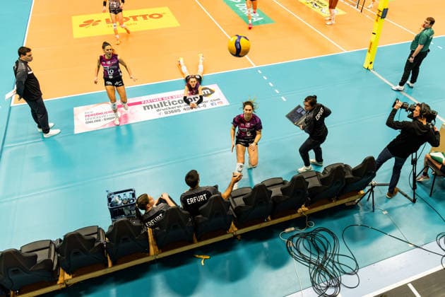 03 01 2026, GER, Volleyball, Women, 1 BL, Main Round, Season 25 26, VfB 91 Suhl Lotto Thueringen Schwarz Weiss Erfurt Emilie Respaut Schwarz Weiss Erfurt , Isabel Kovacic Schwarz Weiss Erfurt 99817 Eisenach Werner Assmann Halle Am Sportp Thüringen Germany