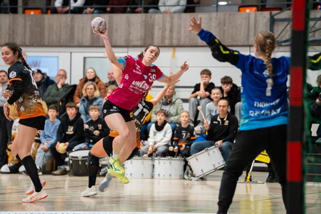 Handball I Women I Season 2025 2026 I 2 Bundesliga I 12 Matchday I VfL Waiblingen Rostocker HC I 03 01 2026 Jette Julia Köppen 39, Rostocker HC im Wurf Waiblingen Rundsporthalle Baden Württemberg Germany Copyright: xLobeca MaxxPetershansx