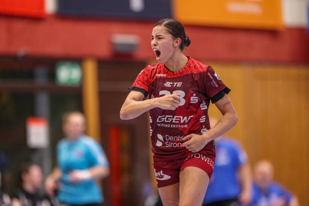 GER, Bensheim, HSG Bensheim Auerbach Flames vs Thüringer HC, Alsco Handball Bundesliga Frauen, Handball, DHB, Spielzeit 2025 2026, Weststadthalle Bensheim, 10 Spieltag im Bild Torjubel Lucie Marie Kretzschmar HSG Bensheim Auerbach Flames Frauen 29 DFB DFL REGULATIONS PROHIBIT ANY USE OF PHOTOGRAPHS AS IMAGE SEQUENCES AND OR QUASI VIDEO, 03 01 2025 Copyright: HMBxMedia HendrikxHamelau