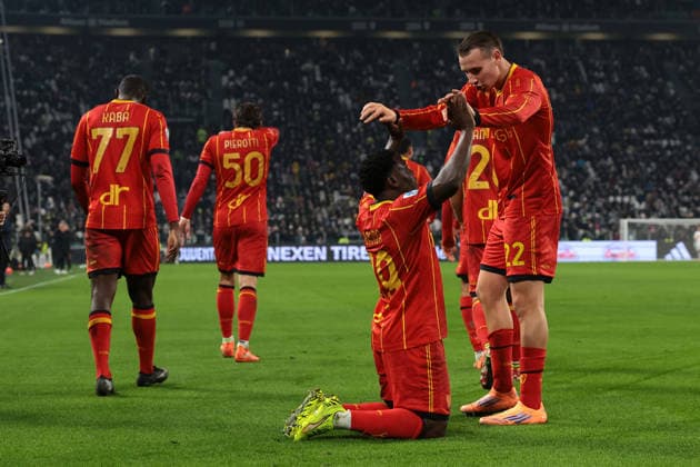 Turin, Italy, 3rd January 2026. Lameck Banda of US Lecce celebrates with team mates after scoring to give the visitors a 1-0 lead during the Juventus vs Lecce Serie A match at Allianz Stadium, Turin. Picture credit should read: Jonathan Moscrop Sportimage EDITORIAL USE ONLY. No use with unauthorised audio, video, data, fixture lists, club league logos or live services. Online in-match use limited to 120 images, no video emulation. No use in betting, games or single club league player publications. SPI_025_JM_JUVE_LECCE SPI-4406-0025