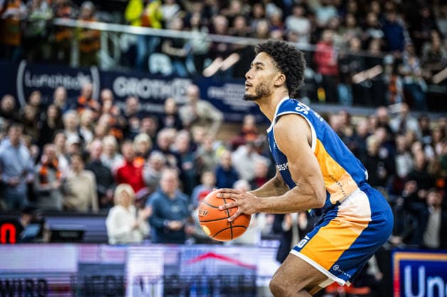 Rostock, Germany 03 January 2026 1 BBL 2025 2026 Rostock Seawolves vs Skyliners Frankfurt In the picture D Shawn Schwartz ROSTOCK SEAWOLVES Copyright: xFotostandx xVoelkerx