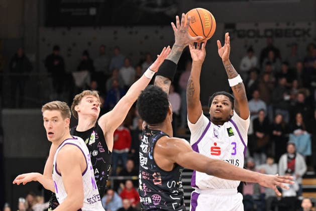 BG Göttingen Uni Baskets Münster Jordan Sears 3, GOT in the BARMER 2 Basketball Bundesliga ProA match between BG Göttingen and Uni Baskets Münster at Sparkassen Arena on 03 01 2026 in Göttingen, Germany Göttingen Lower Saxony Germany