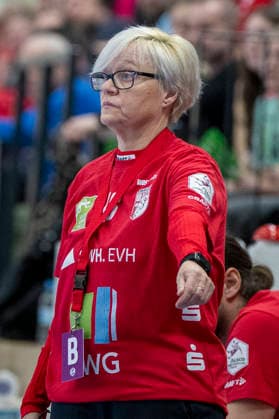 Handball Bundesliga Women, Season 2025 2026 SV Union Halle Neustadt vs Buxtehuder SV Halle, Germany 03 January 2026 In the picture Coach Ines Seidler Halle Halle Saale SWH Arena Sachsen Anhalt Germany