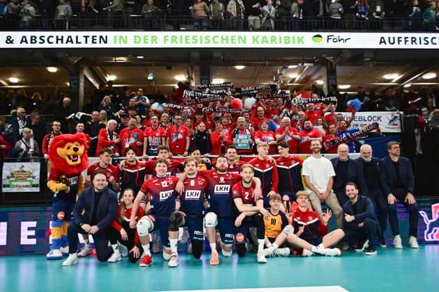 GER 1 VBL, SVG Lueneburg vs Barock Volleys MTV Ludwigsburg 03 01 2026, LKH Arena, Lueneburg, GER 1 VBL, SVG Lueneburg vs Barock Volleys MTV Ludwigsburg in the picture the Lueneburg team celebrates the victory nordphotoxGmbH xWitke nph00002