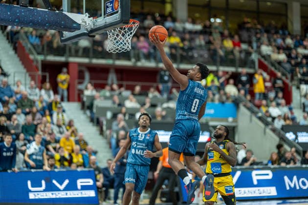 Damariae Horne MLP Academics Heidelberg, 0 , Traveon Buchanan MHP RIESEN Ludwigsburg, 02 , GER, MHP RIESEN Ludwigsburg vs MLP Academics Heidelberg, easycredit BBL, Basketball, Bundesliga, Matchday 14, Season 2025 2026, 03 01 2026, GER, MHP RIESEN Ludwigsburg vs MLP Academics Heidelberg, easycredit BBL, Basketball, Bundesliga, Matchday 14, Season 2025 2026, 03 01 2026 Ludwigsburg Copyright: xEibner-Pressefoto SaschaxWaltherx EP_EER