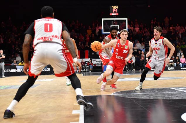 03 01 2026 Basketball Season 2025 2026 2 Bundesliga Pro A 16 Matchday Nuremberg Falcons Basketball Club NBC Rhein Stars Cologne OGo xogox Vincent John Friederici 30, Nuremberg Falcons BC NBC Jasper Günther 6, Rhein Stars Cologne