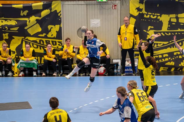 Borussia Dortmund GER vs HSG Blomberg Lippe GER , Handball, 1 Handball Bundesliga Women, 11 Matchday, 3 1 2026, Season 2025 2026, Dortmund Nieke Kuehne HSG Blomberg Lippe, 09 at match setup Dortmund Sporthalle Wellinghofen Germany