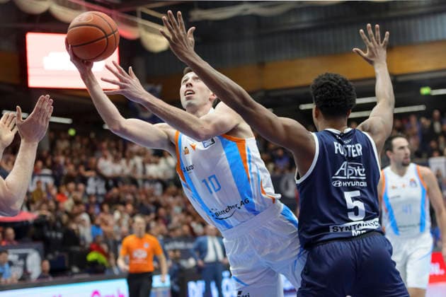 Joe Wieskamp Jena, 10 , Marcus Foster MBC, 5 , Syntainics MBC vs Science City Jena, Basketball, 1 Bundesliga, Men, Season 2025 26, 14 Matchday, 03 01 2026 Weissenfels Stadthalle Sachsen Anhalt Germany