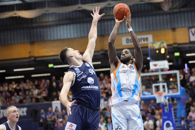 Jure Planinic MBC, 44 , Naz Bohannon Jena, 15 , Syntainics MBC vs Science City Jena, Basketball, 1 Bundesliga, Men, Season 2025 26, 14 Matchday, 03 01 2026 Weissenfels Stadthalle Sachsen Anhalt Germany