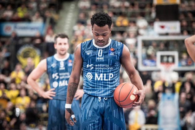 DJ Damariae Horne MLP Academics Heidelberg, 00 full concentration before free throw, focused GER, MHP Riesen Ludwigsburg MLP Academics Heidelberg, easycredit BBL, Basketball, Bundesliga, Matchday 14, Season 2025 2026, 03 01 2026 GER, MHP Riesen Ludwigsburg MLP Academics Heidelberg, easycredit BBL, Basketball, Bundesliga, Matchday 14, Season 2025 2026, 03 01 2026 Ludwigsburg Copyright: xSandyxDinkelackerx EP_SDR