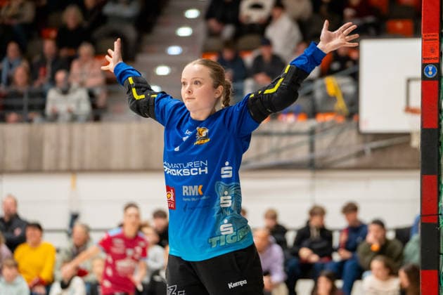 Handball I Women I Season 2025 2026 I 2 Bundesliga I 12 Matchday I VfL Waiblingen Rostocker HC I 03 01 2026 Sarah Norregaard Thomsen 1, VfL Waiblingen Tigers in goal Waiblingen Rundsporthalle Baden Württemberg Germany Copyright: xLobeca MaxxPetershansx