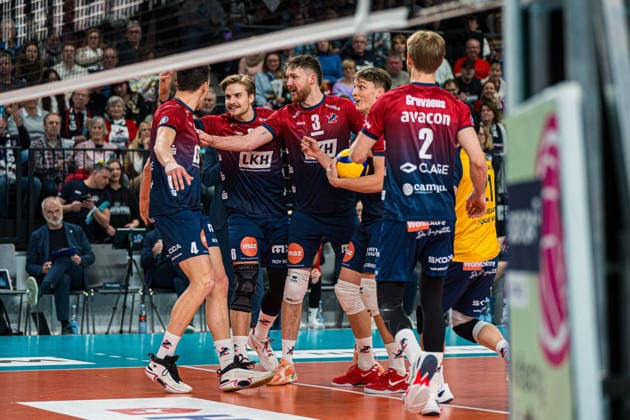 Volleyball I Men I Season 2025 2026 I Bundesliga I SVG Lüneburg Barock Volleys MTV Ludwigsburg I 03 01 2026 SVG Lüneburg team delighted after winning points Copyright: xLobeca Bjorn-OlexKehmx